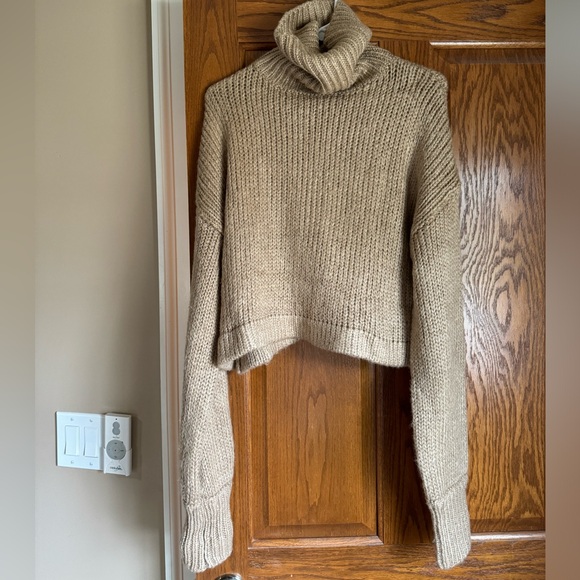 Sweaters - Light brown sweater